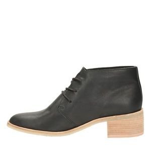 Clarks Phenia Carnaby black 8.5